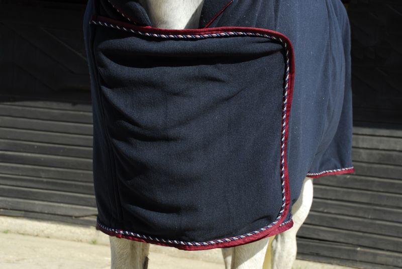 Rhinegold Comfy Collar Fleece Rug