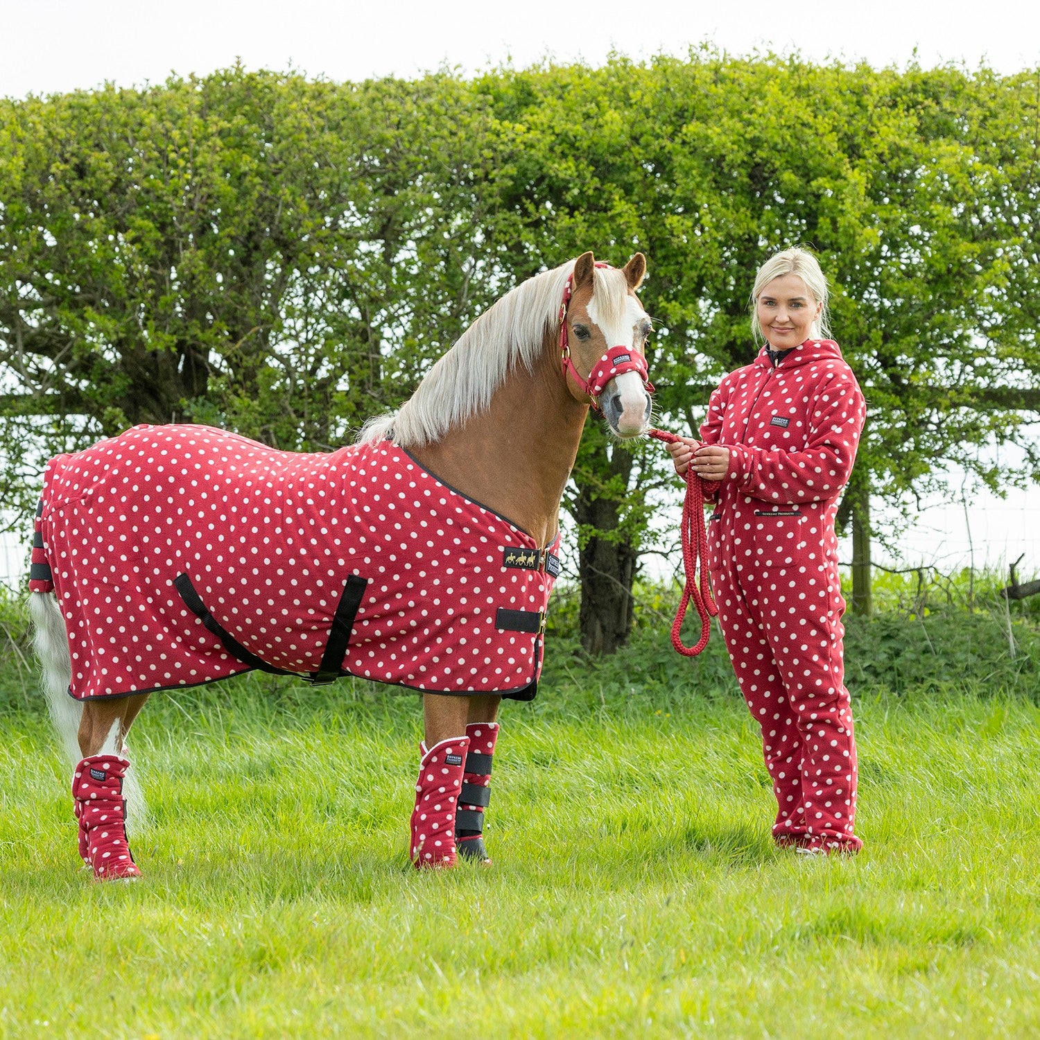 Supreme Products - Dotty fleece boots